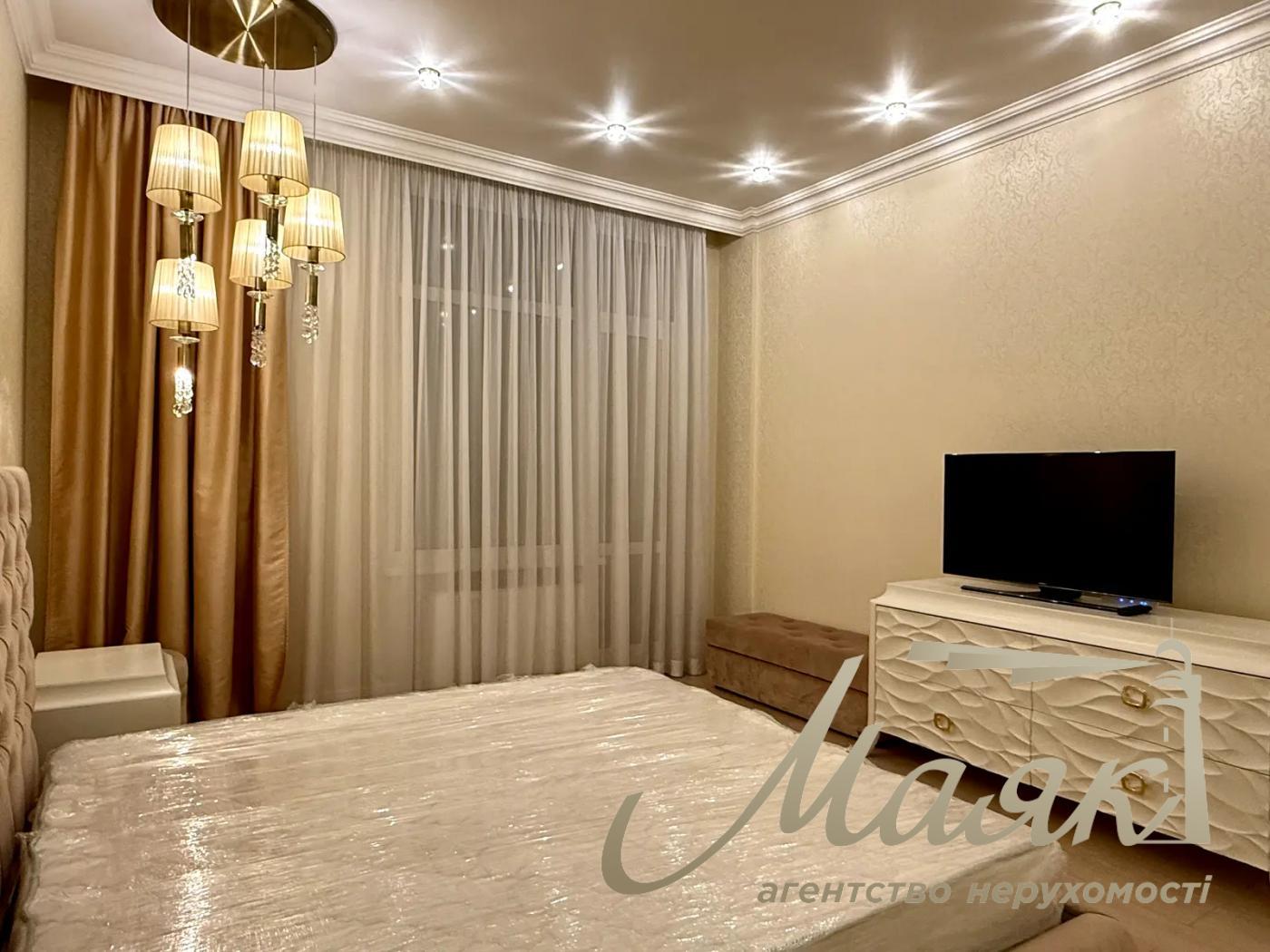 Оренда 3-к квартири в ЖК Новопечерські Липки, Андрія Верхогляда