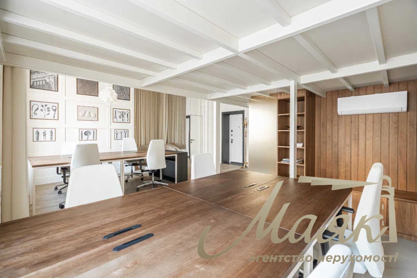 Продаж офісу в центрі, вул. Саксаганського