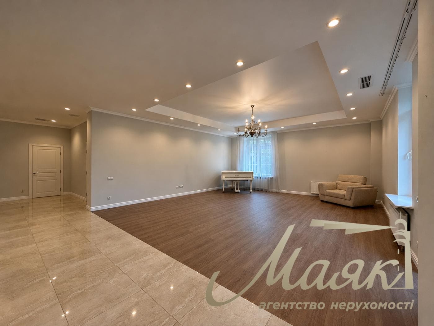 Продаж 3-кімнатної квартири з ремонтом, 150 м², у клубному будинку Botanic House (Ботанік Хаус), Печерськ, Болсуновська, 23