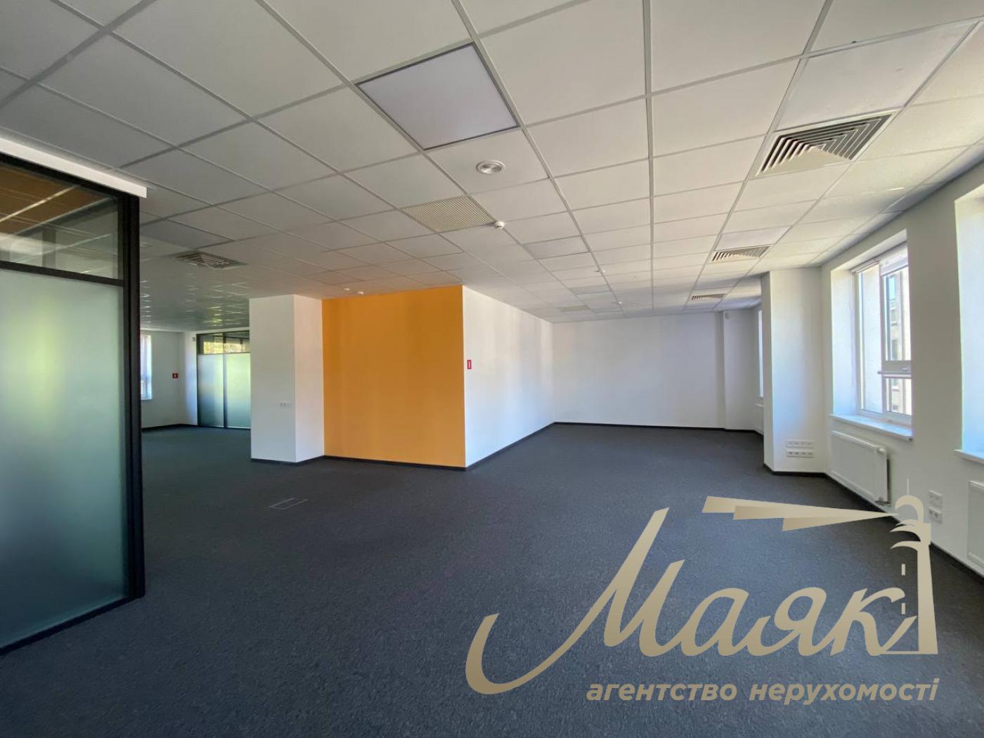 Аренда офиса 648 м2 в БЦ на Дорогожичах, возле метро