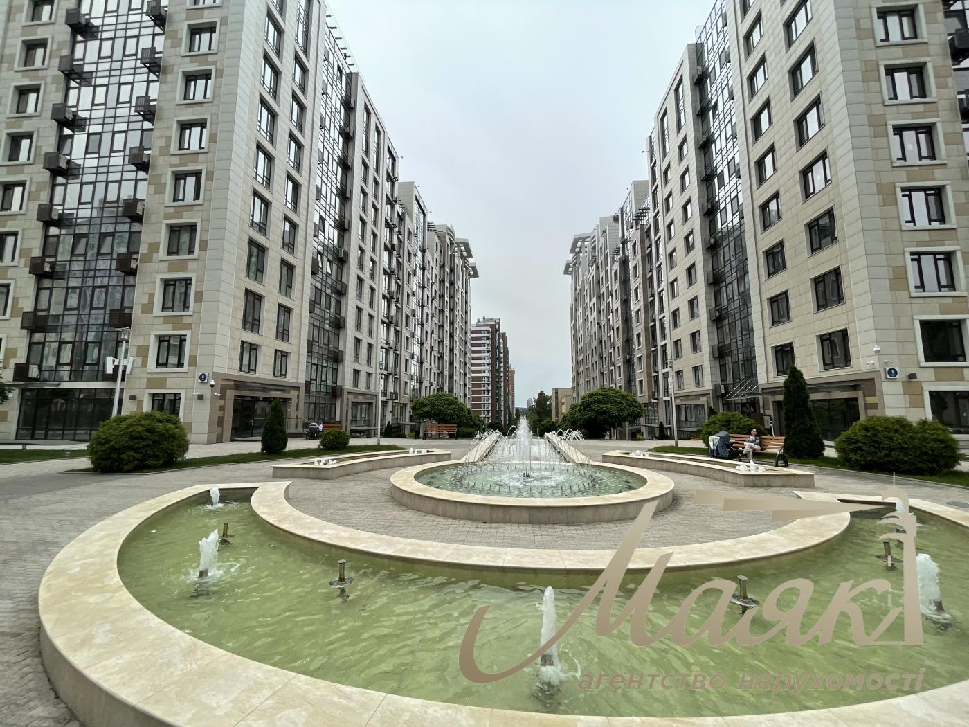 Rent 4-room apartment in Residential Complex Boulevard of Fountains, 5 Sapernoe Polye str.