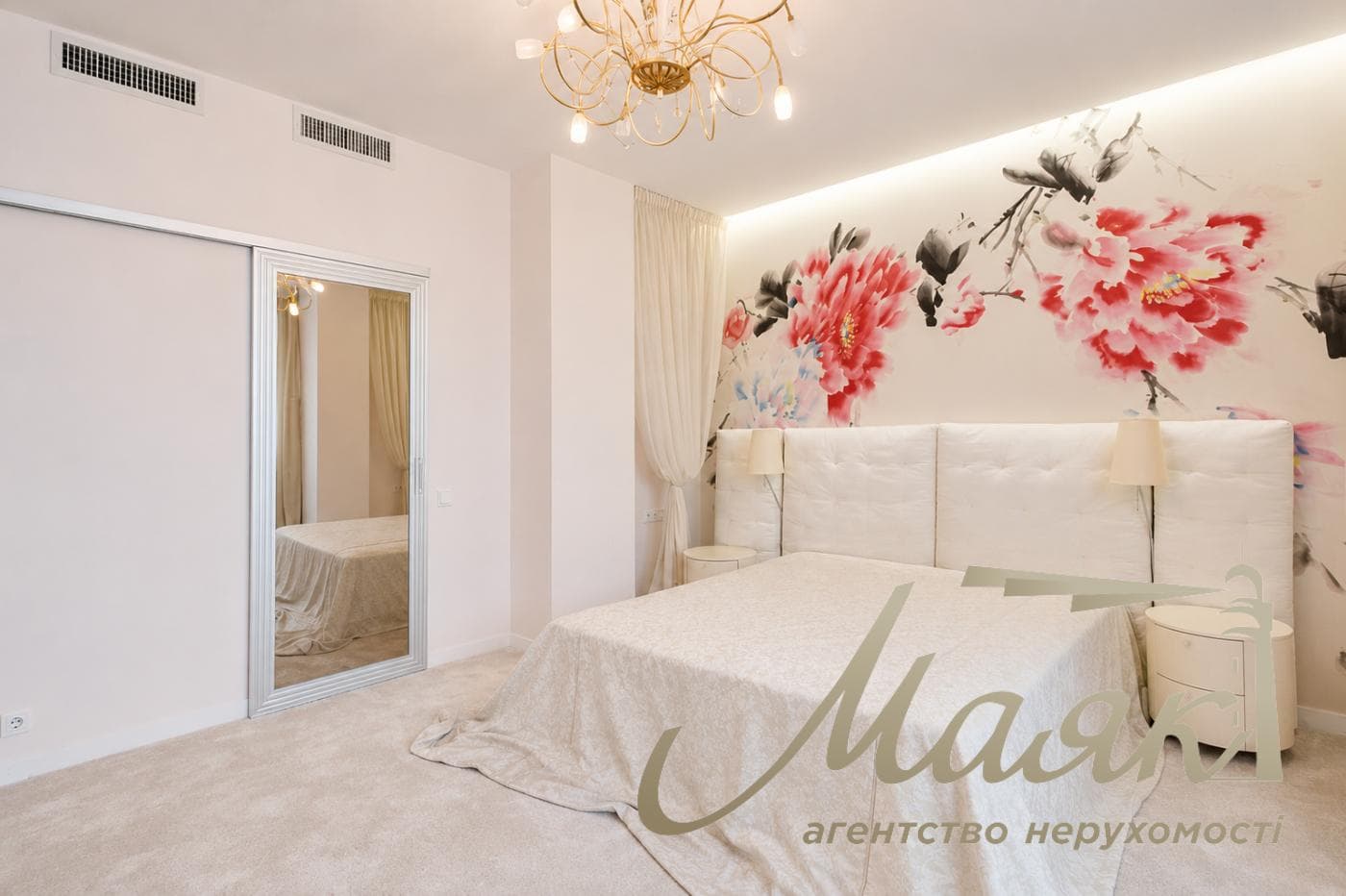 5-room family apartment for sale in the upscale Novopecherskie Lipki residential complex, Andriy Verkholyad/Dragomirov Street, Pechersk, Kyiv