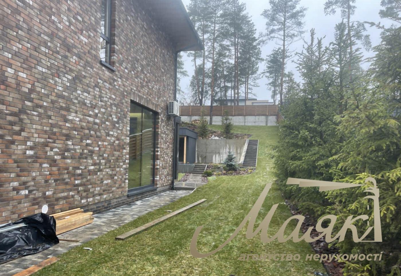 Продажа 2-х этажного дома 220м2 в КГ Новая Ходосовка, в с. Ходосовка, Киево-Святошинский район.