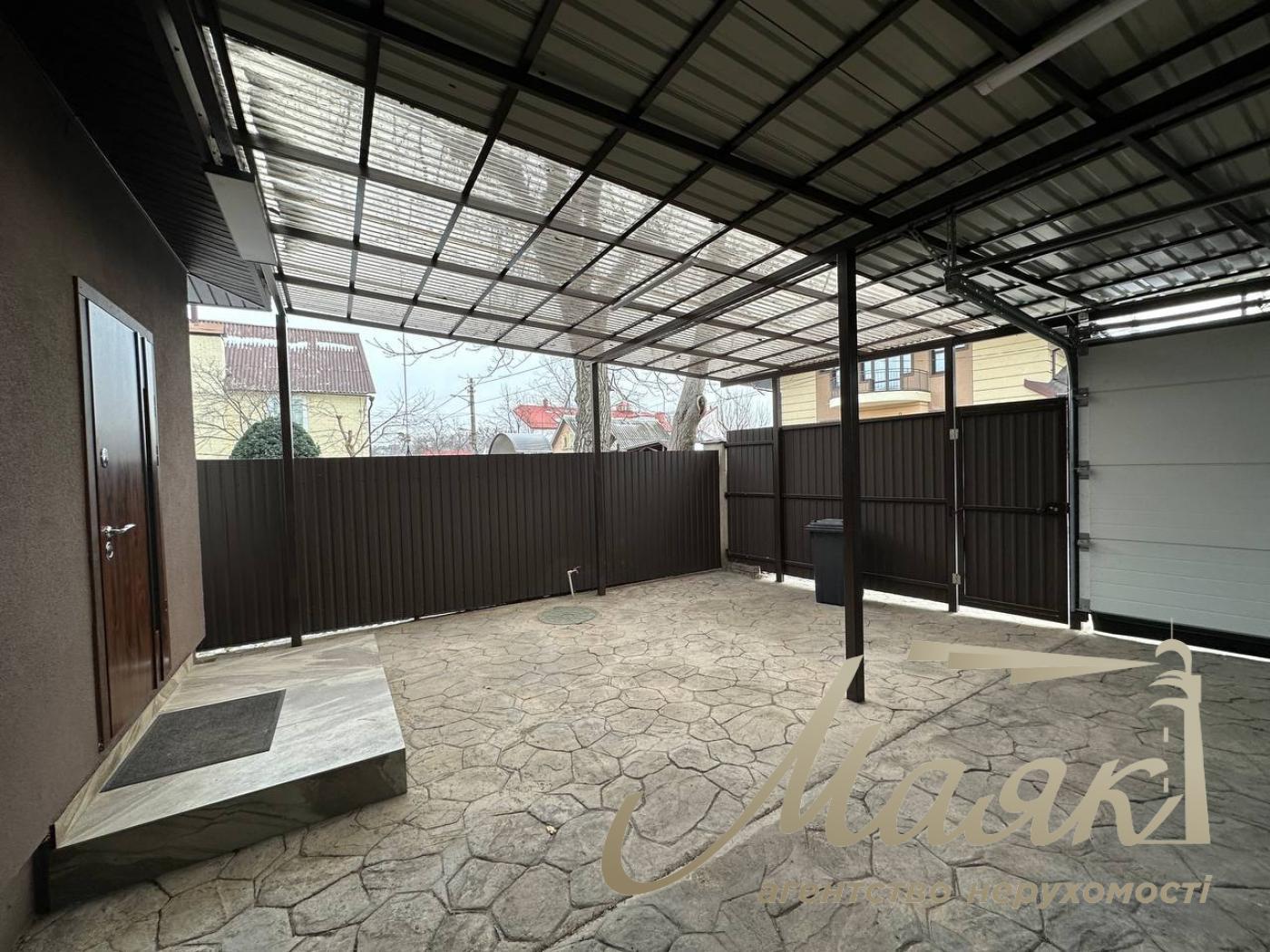 Оренда одноповерхового будинку 160м2 у Києві з повною автономією