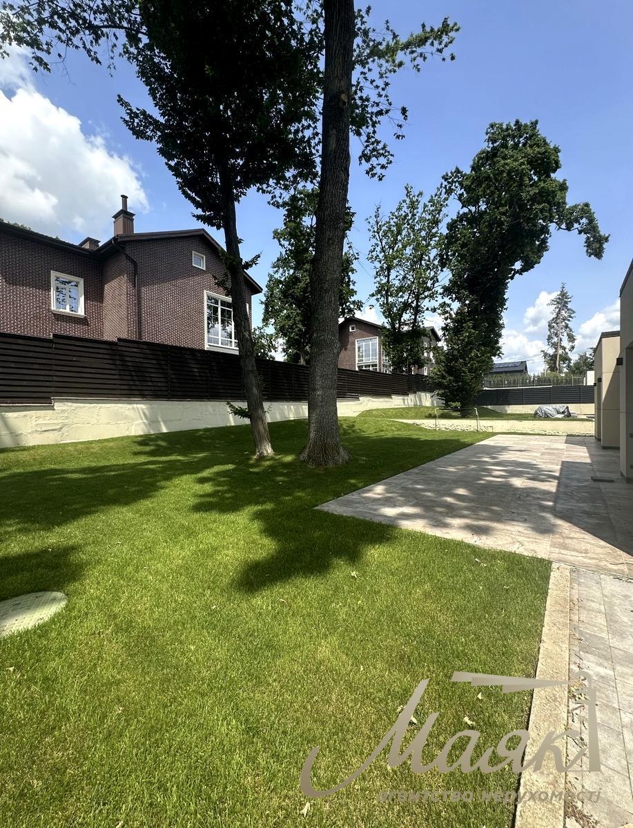 Продаж сучасного будинку 172м2 у закритому КМ Лісники, поруч ліс