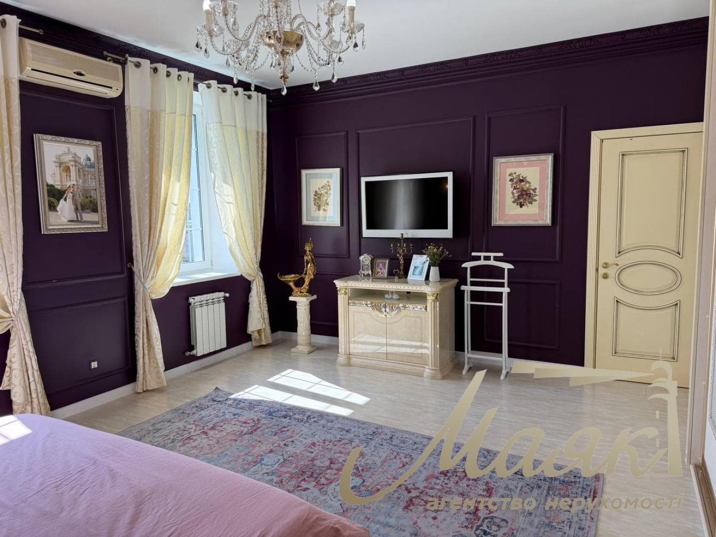 Продаж преміального 3х-поверхового будинку 350 м² у Гореничі, Бучанський район, Київська область