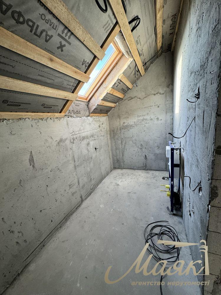 Продаж сучасного будинку з терасою та дизайн-проєктом у с. Погреби 126 м² + тераса 24 м²