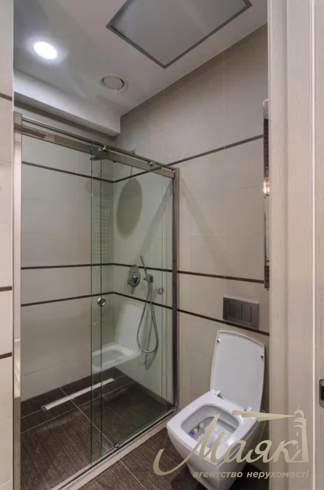 Sale of 3-room apartment Shota Rustaveli street