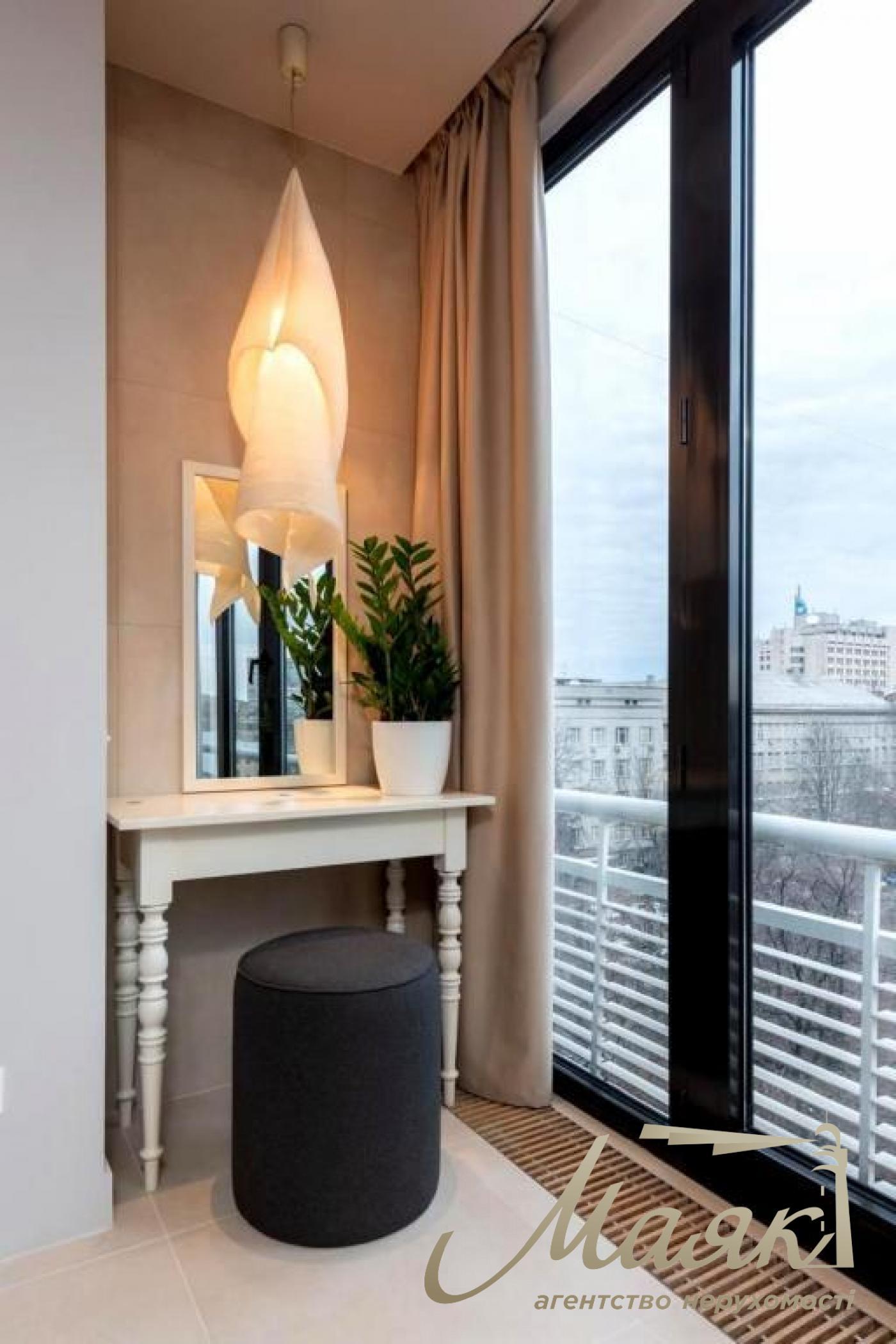 Аренда 3-комнатной квартиры в центре, пер. Виноградный