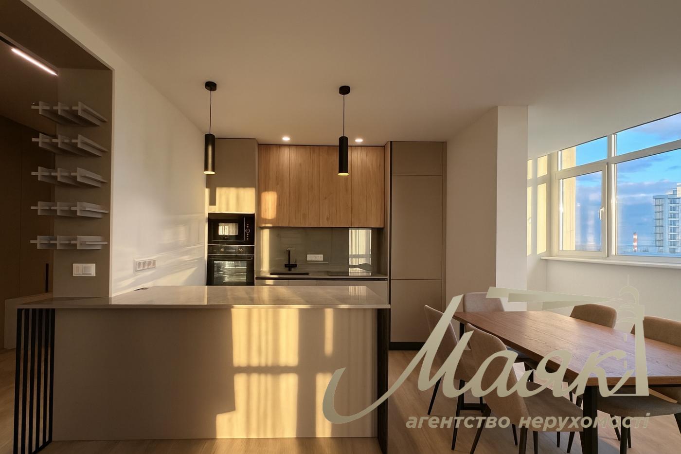 Аренда двухуровневой квартири  120м2 в ЖК " Подвысоцкий" , Печерск, Киев