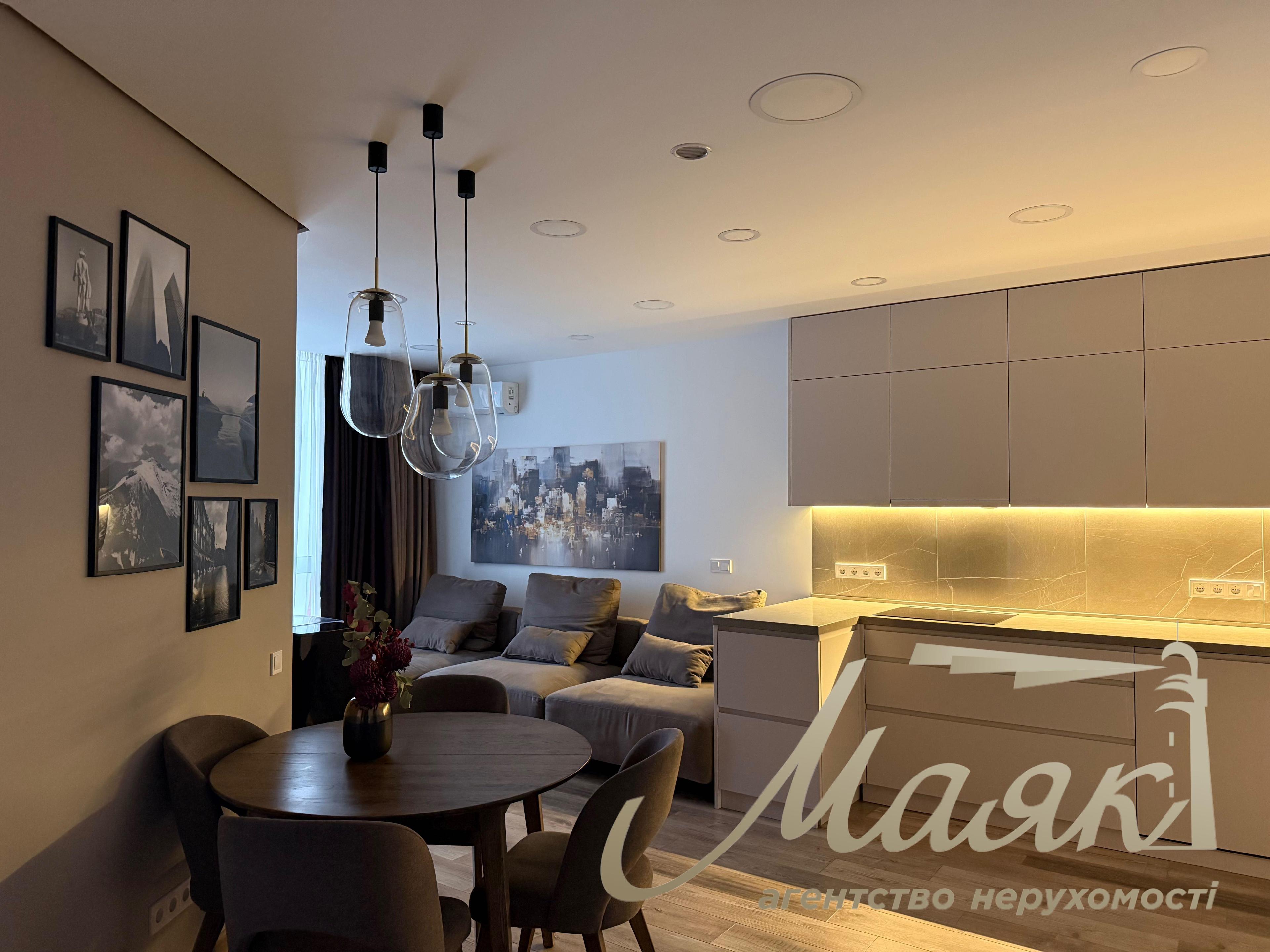 Продажа 3к. квартиры в ЖК Французкий квартал 2, ул. Маккейна, Печерский район