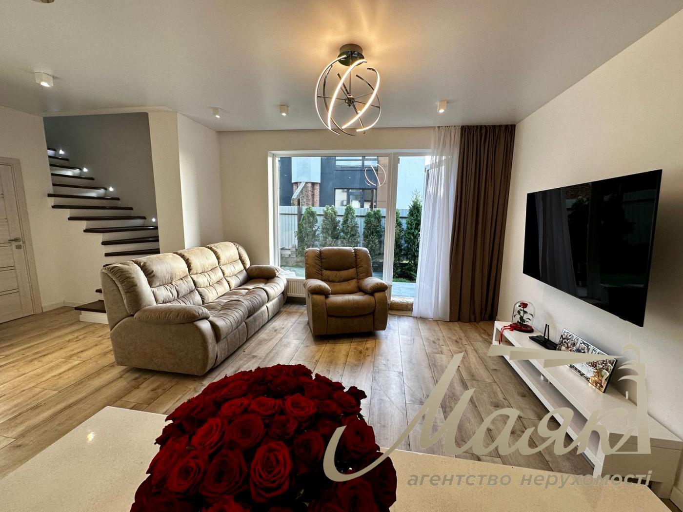 Продаж таунхауса Гатне 105м2