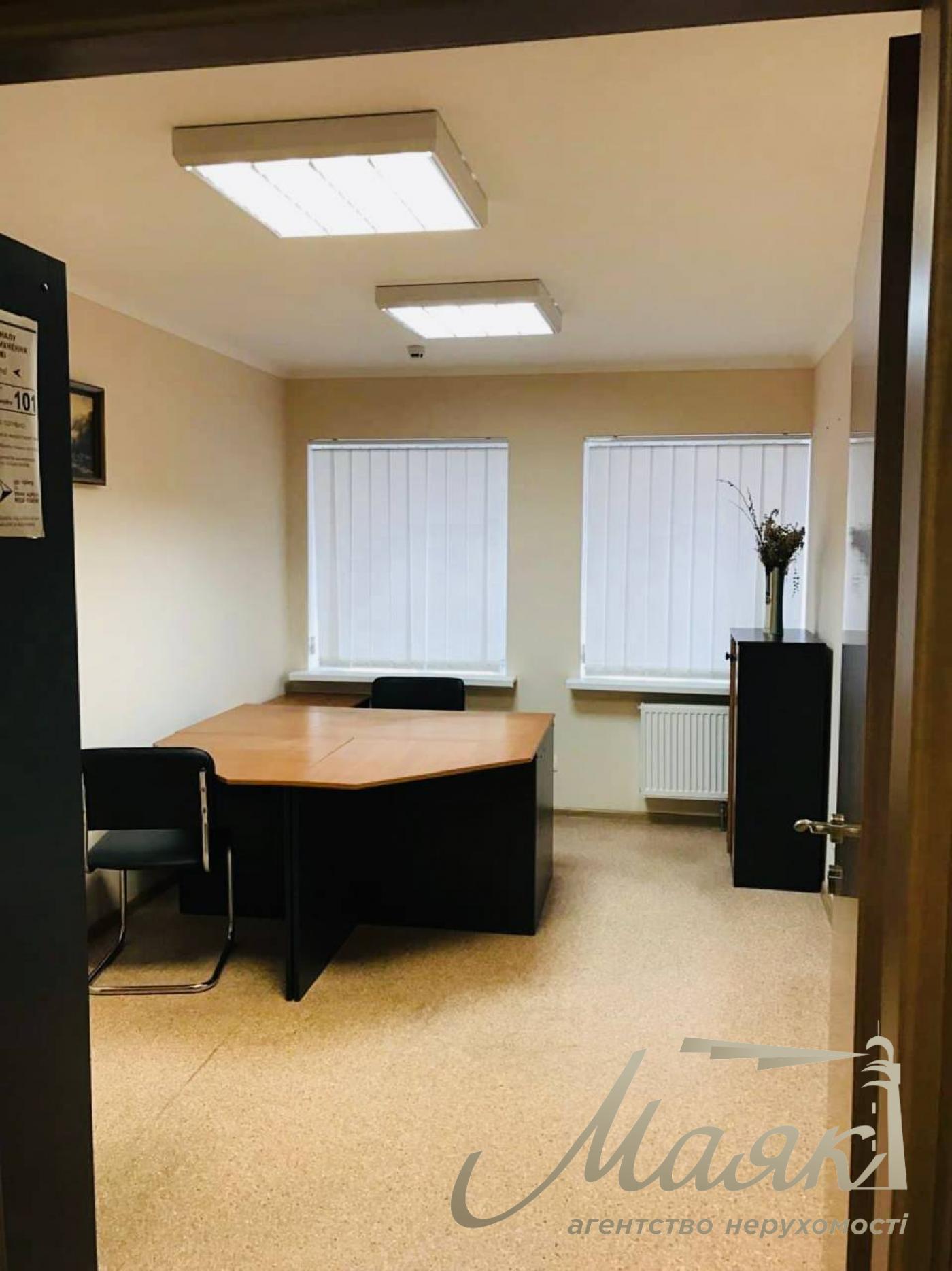 Аренда офиса 258м2 в центре Киева, ул. Антоновича.