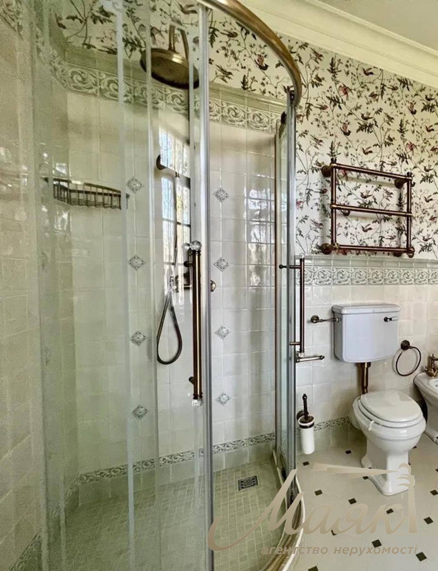 Продаж будинку з ремонтом у лісі, Рудики, Обухівський район, Конча-Заспа. Ділянка 80 соток.