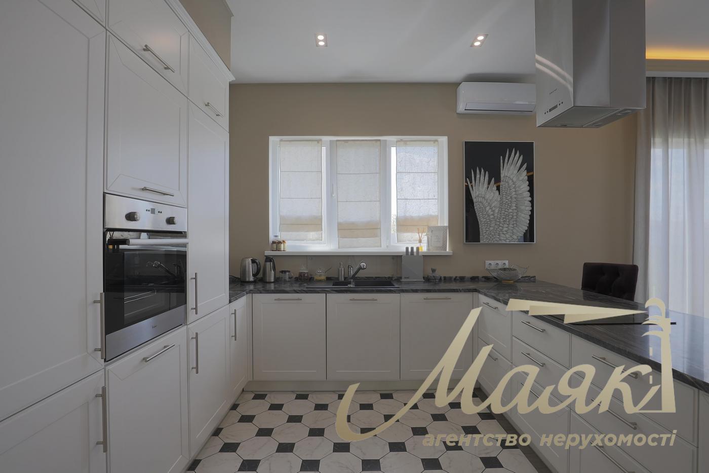 Продаж будинку в с. Гатне, Київська область, одеський напрямок