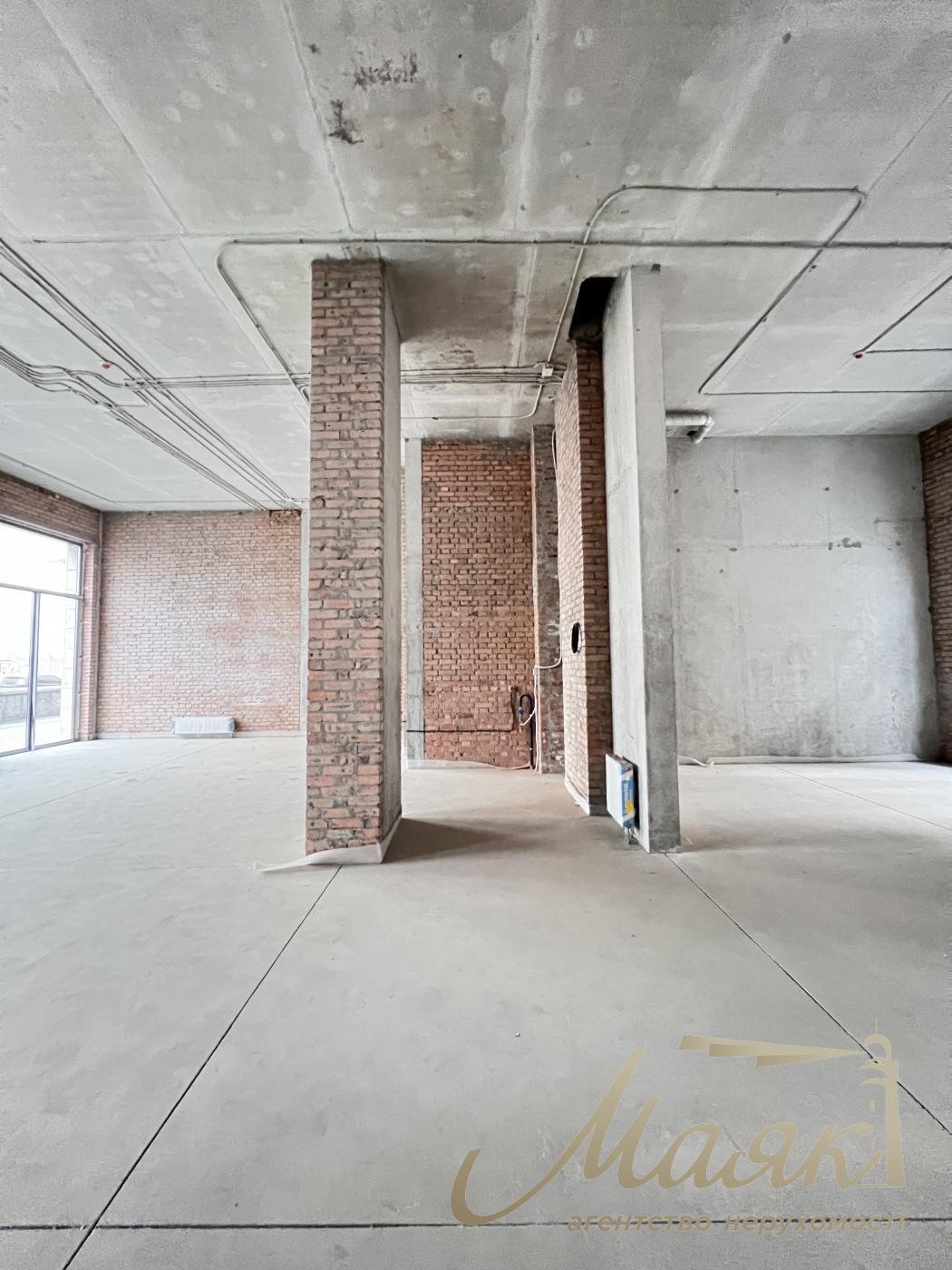 Rent of facade premises 130 m2, club house Illinsky House.