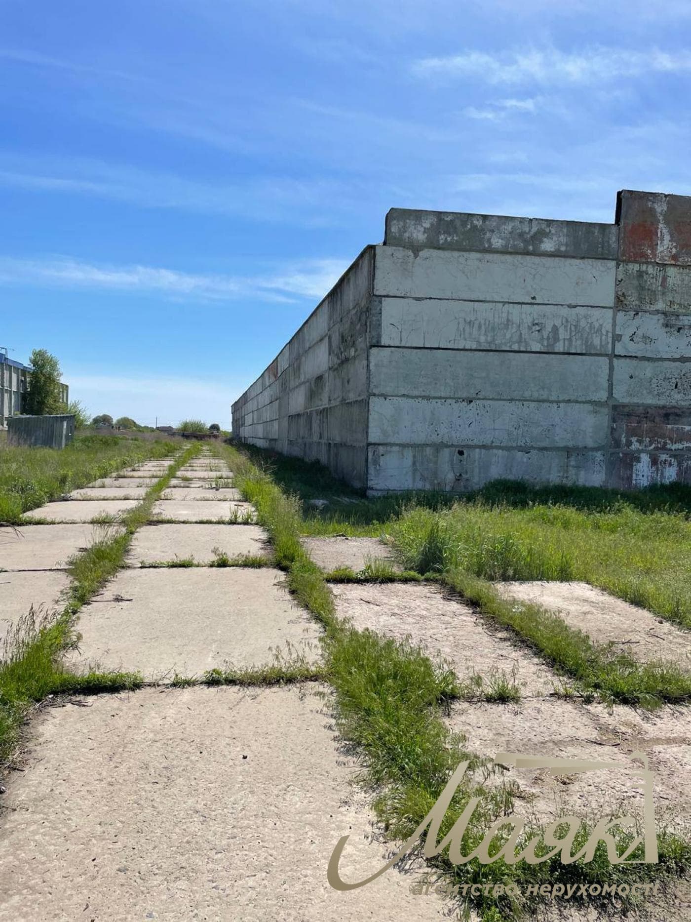 Продаж нового складу площею 5600 м²