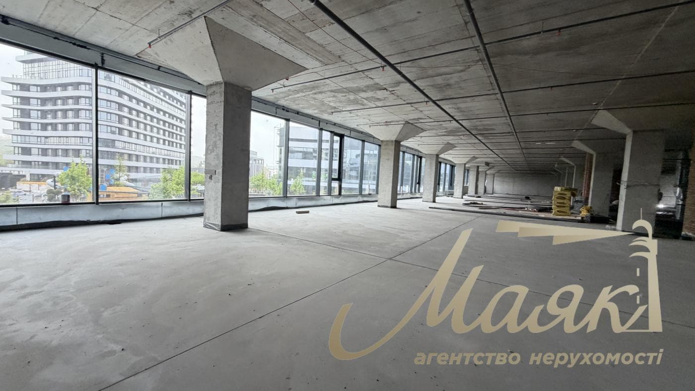 Продаж фасадного комерційного приміщення ЖК White Lines, вул. Васильківська