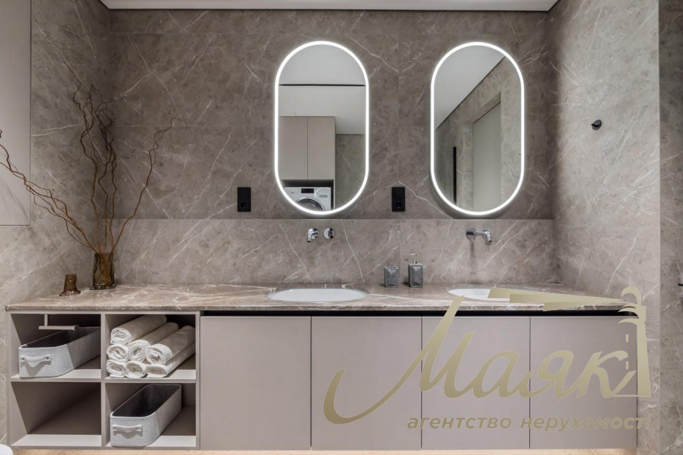 Продаж 3-кімнатної квартири 103м2 у ЖК "Новопечерські Липки", Драгомирова/Верхогляда 17Б, Печерськ, дизайнерський ремонт