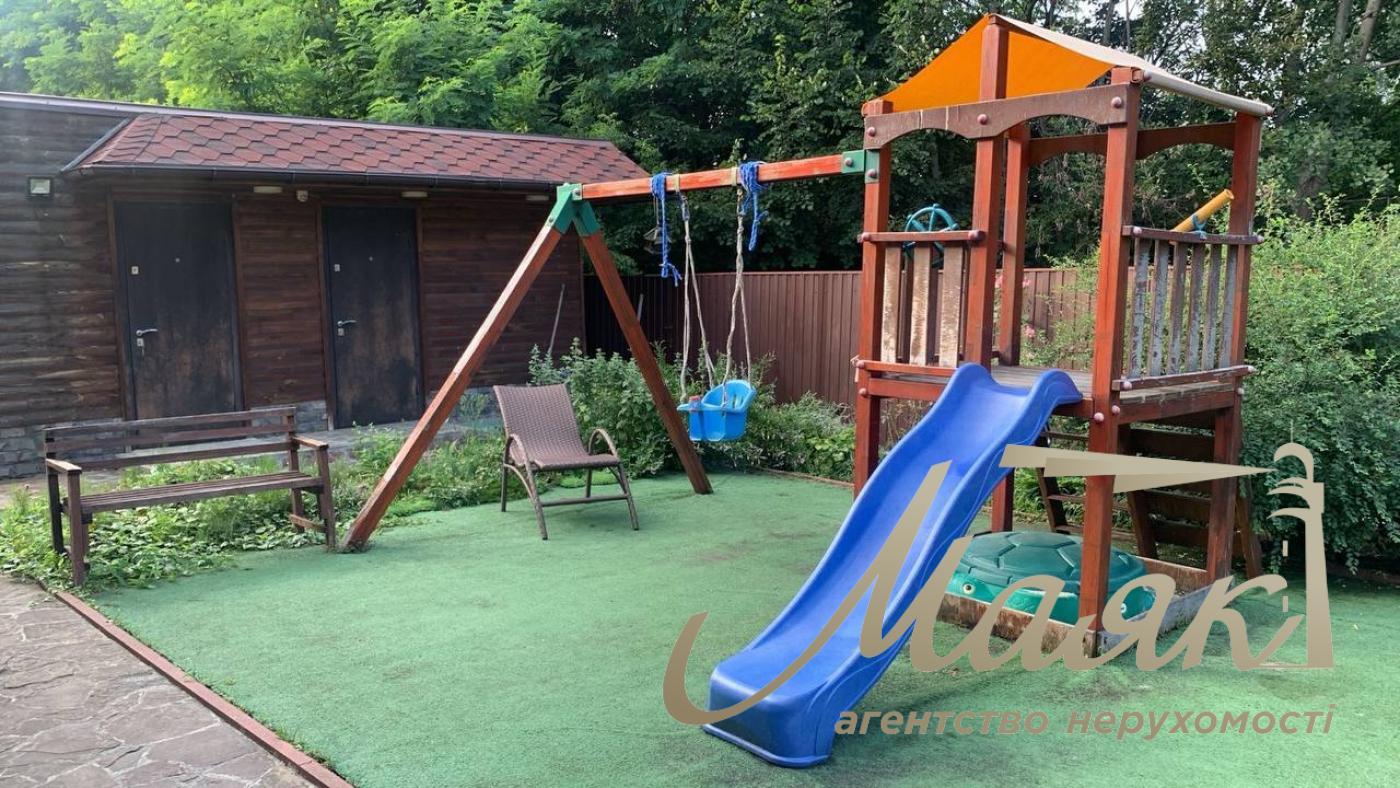 Продаж будинку з ремонтом у с. Віта Поштова