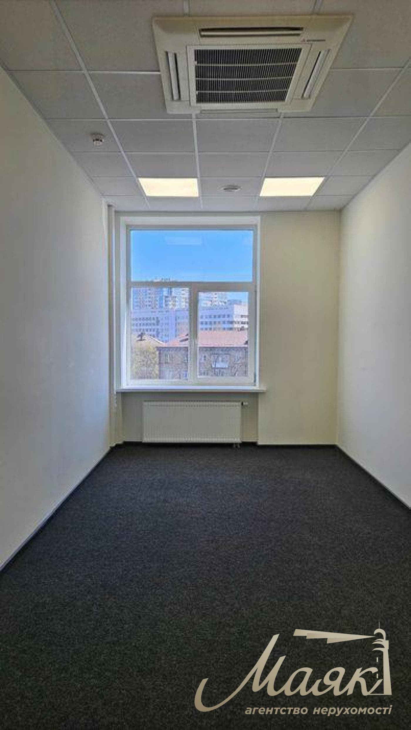 Office for rent 370 sq.m. sq.m. Mykhnovskyi Boulevard/Druzhbyba Narodiv, Pechersk