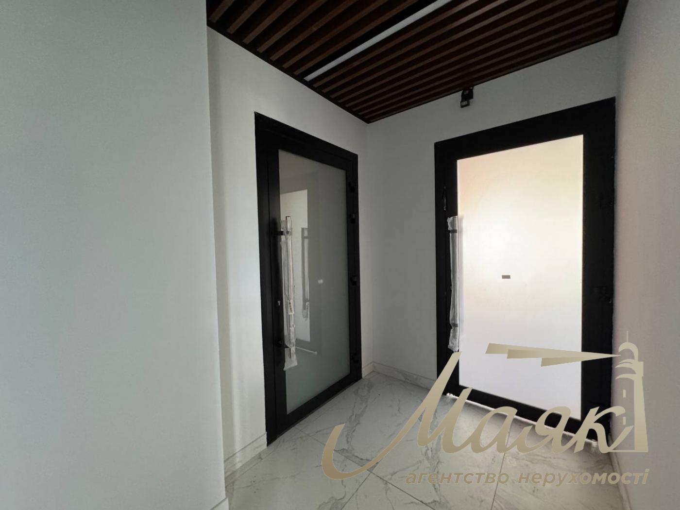 Оренда фасадного 110м2 приміщення ЖК Трініті вул. Тютюнника, 39/2