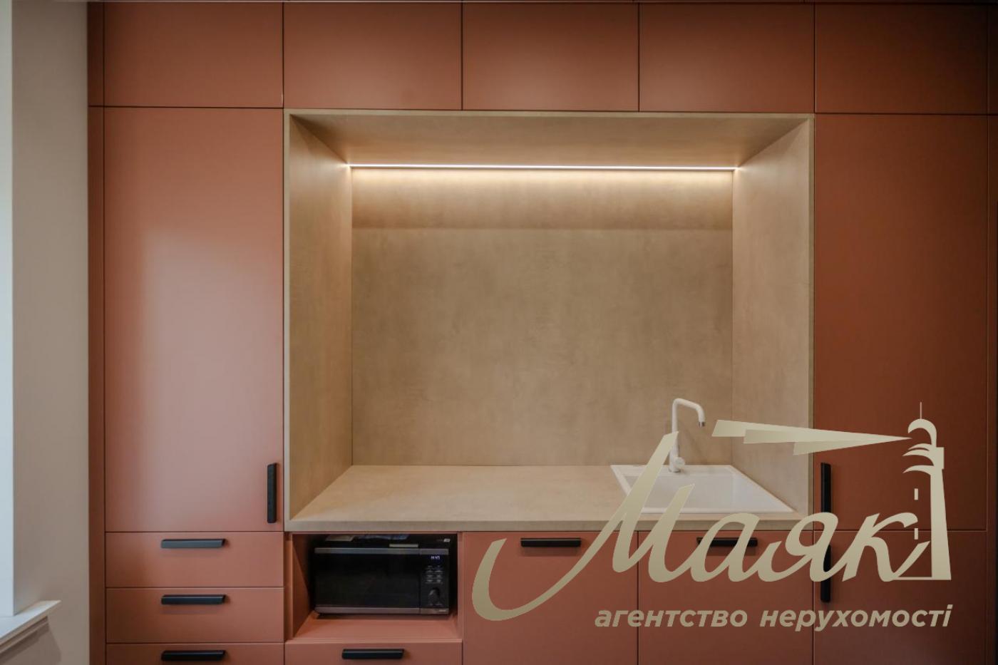 Продаж офісу вул. Богдана Хмельницького, Шевченківський р-н