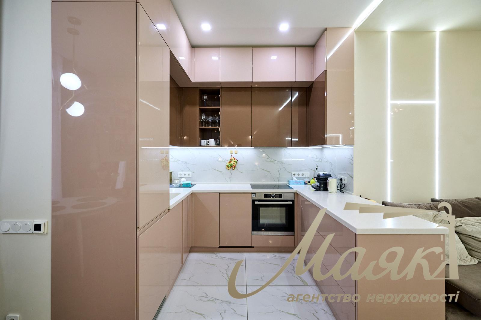 Продажа 2-х комнатной квартиры в ЖК Джек Хаус по ул.Леси Украинки бульв., 7-В