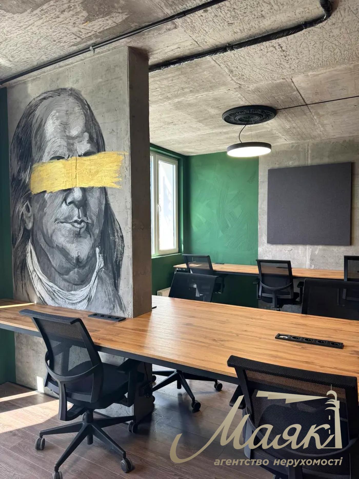 Office for rent 230m2 in LCD Novopecherskaya Tower, Boychuk str.