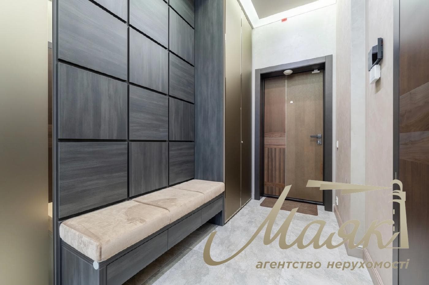 Продаж 3-кімнатної квартири в ЖК Royal Tower, 86м², вул. Саксаганського, 37К, Центр, Київ