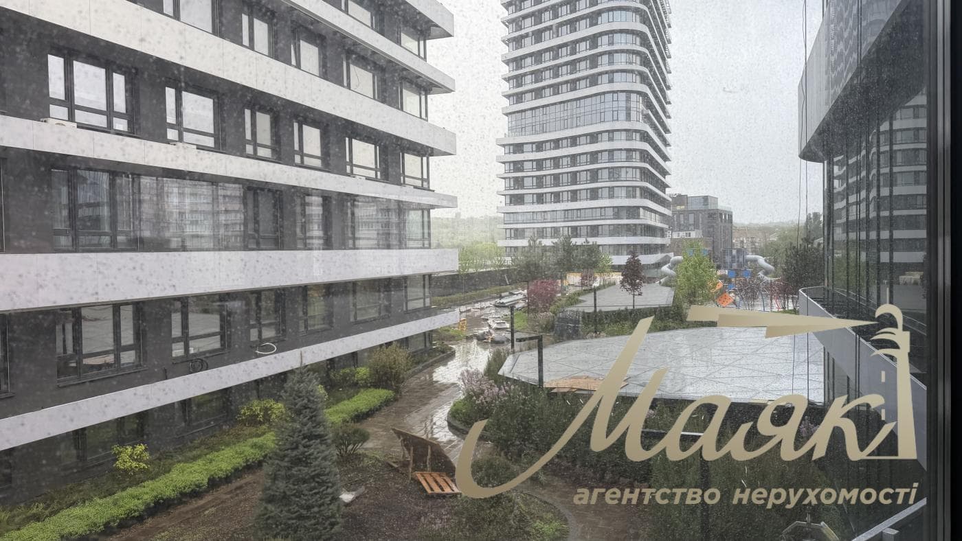 Продаж фасадного комерційного приміщення ЖК White Lines, вул. Васильківська