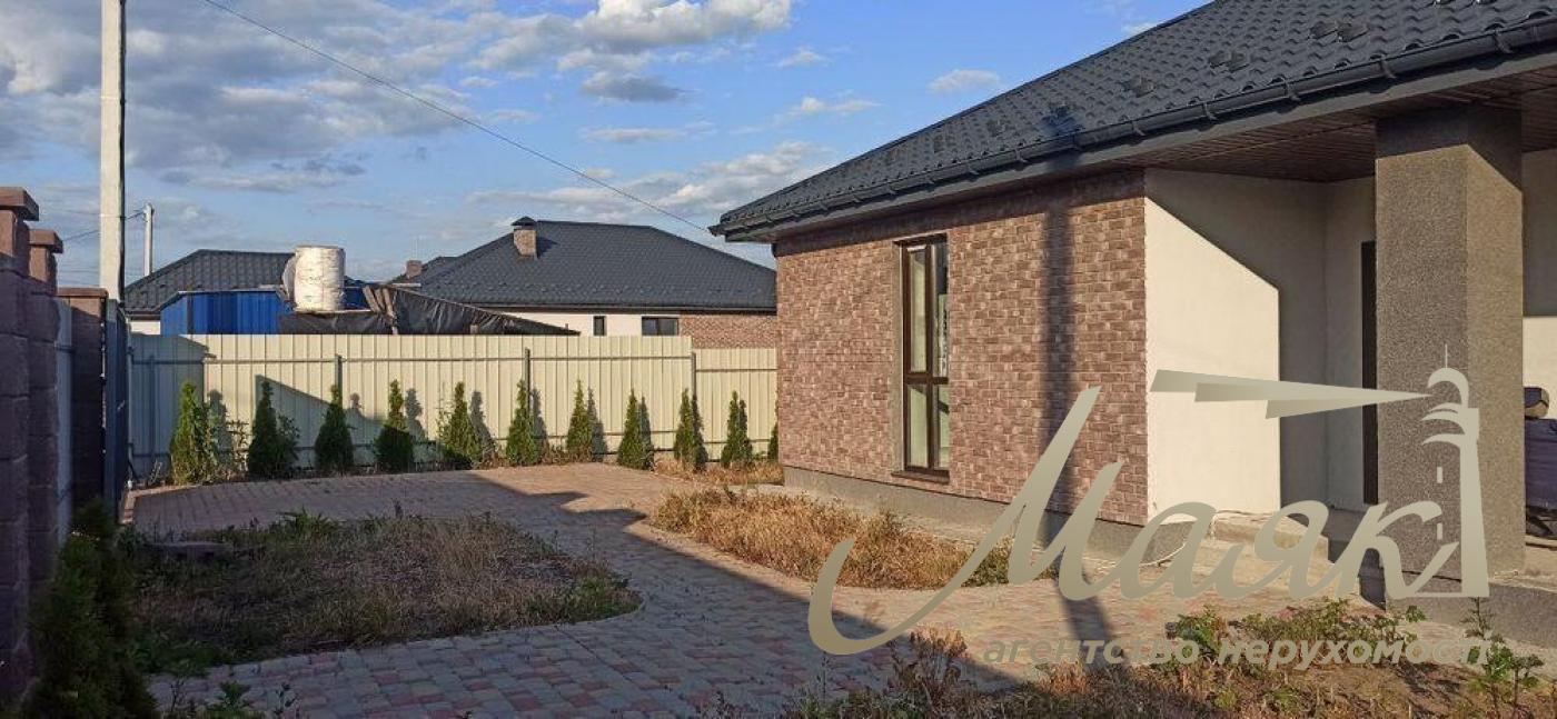 Продаж 1 поверх. будинку 160 кв.м. с. Святопетрівське. Передмістя Києва. Ділянка 7.5 сотки.