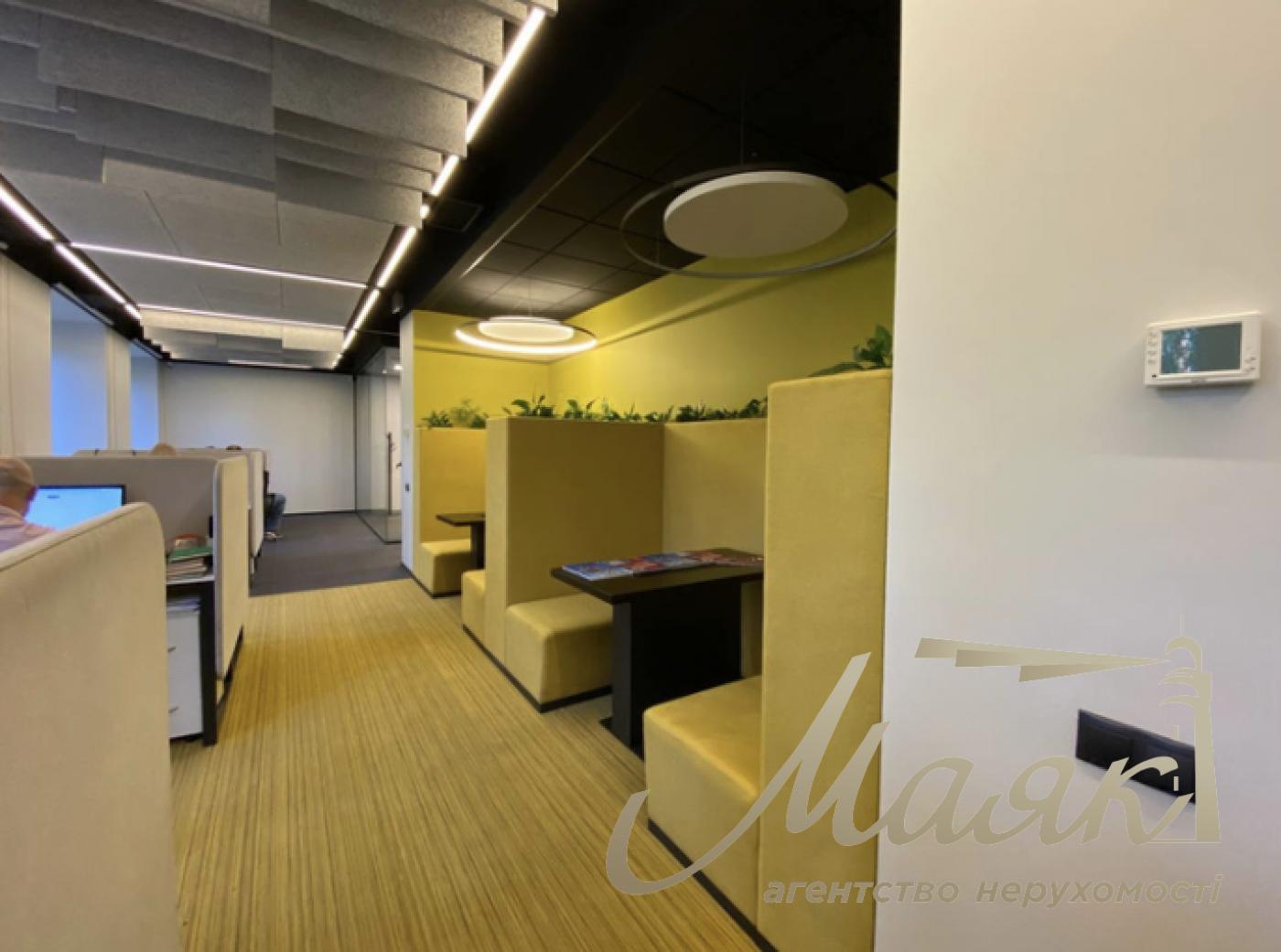 Rent office, building st. Kovpaka 29, Pechersk, Kyiv