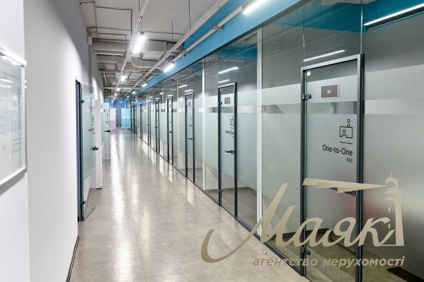 Rent an autonomous office in BP "Europassage", 225m², stm. Olimpiyskaya, Center, Kyiv