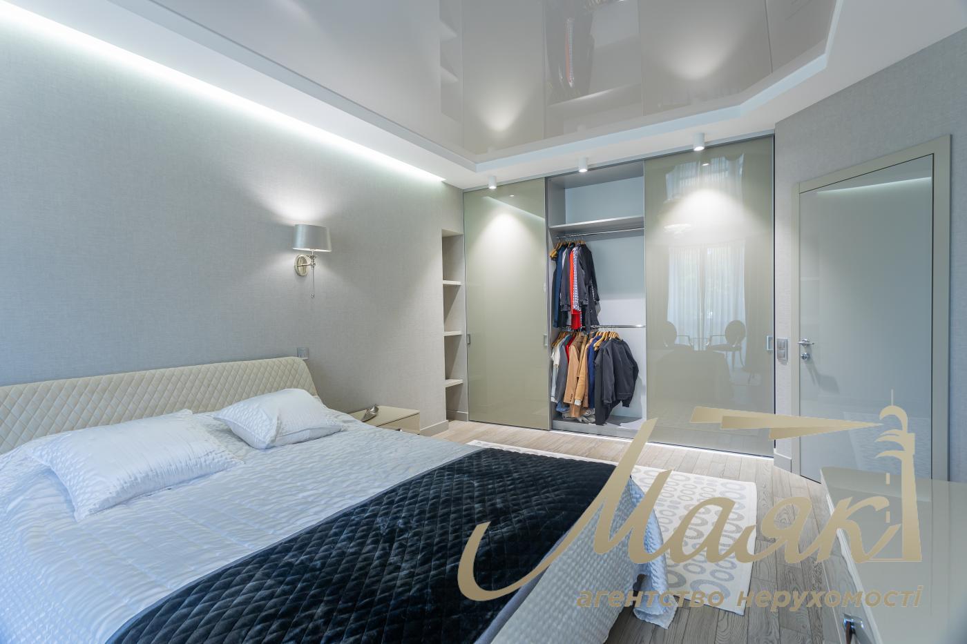 Продаж 3х-кімнатної квартири 108.3м2 вул. Коперника, Шевченківський район, Лук'янівка, Київ