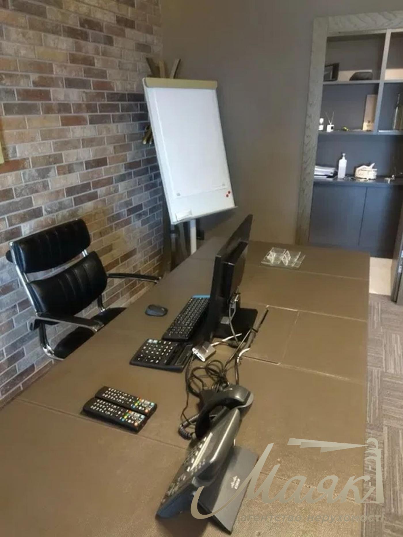 Оренда офісу 190м2 в БЦ Carnegie Center, Кловський узвіз, Печерськ, Київ