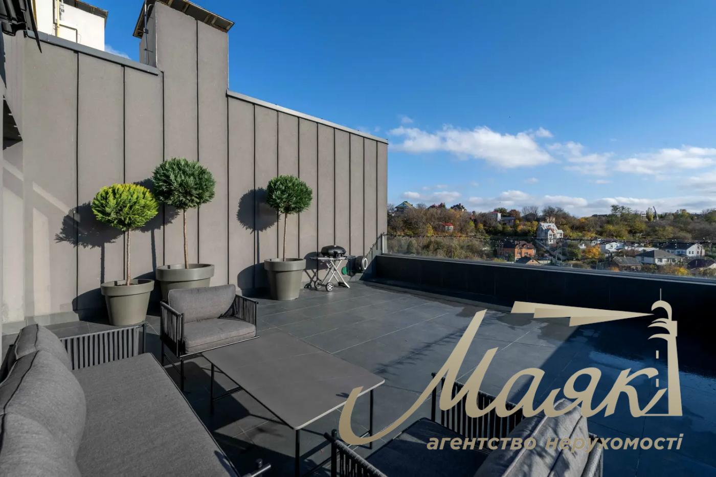 Продаж 3-х кімнатної квартири в ЖК Солом'янський вул. Університетська вул., 17-А