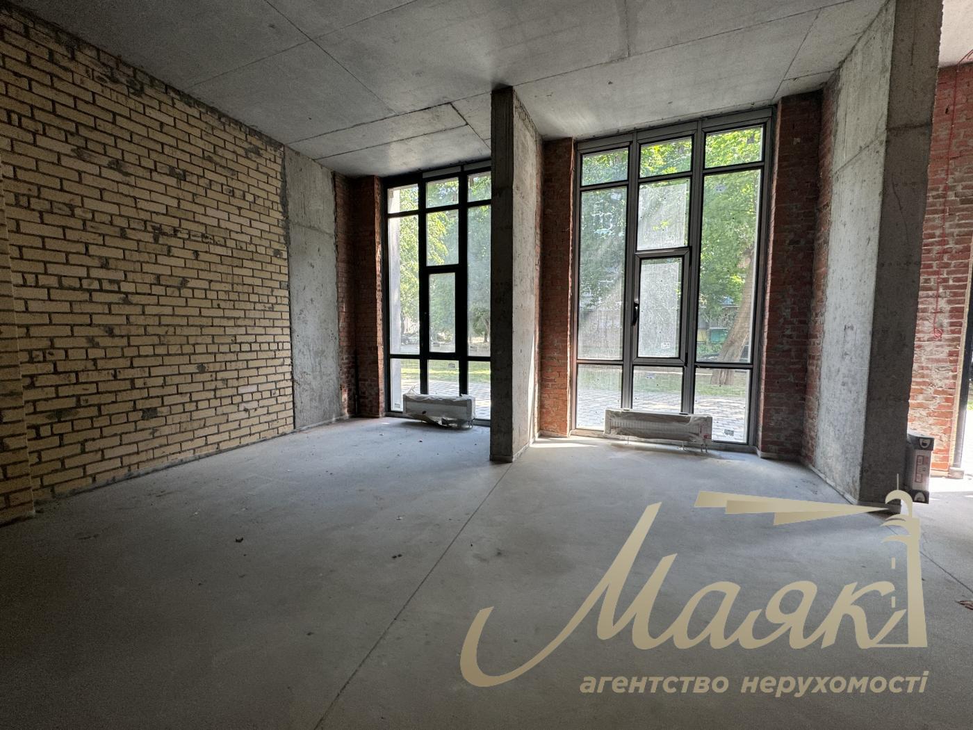 Rent of façade premises of 388 m² in the residential complex "Suchasny Kvartal", Otradny, Solomyansky district.