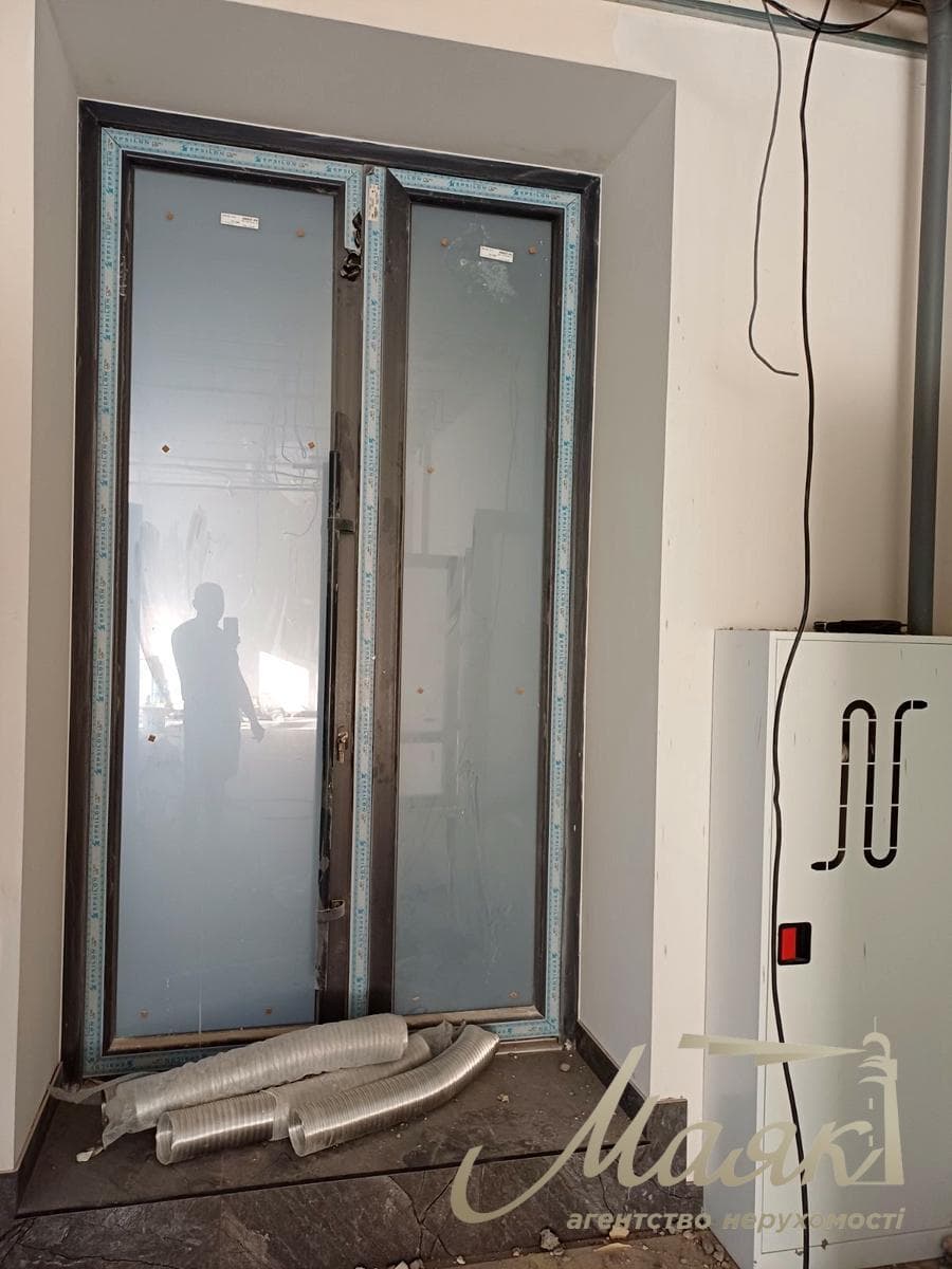 Оренда фасадного приміщення площею 150 м² на вулиці Преображенській, Солом’янський район