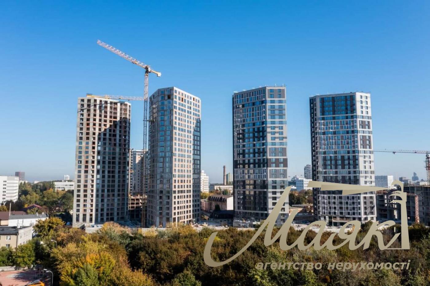 Продаж 2к квартири в ЖК Поетика Перша колекція, вул. Дегтярівська