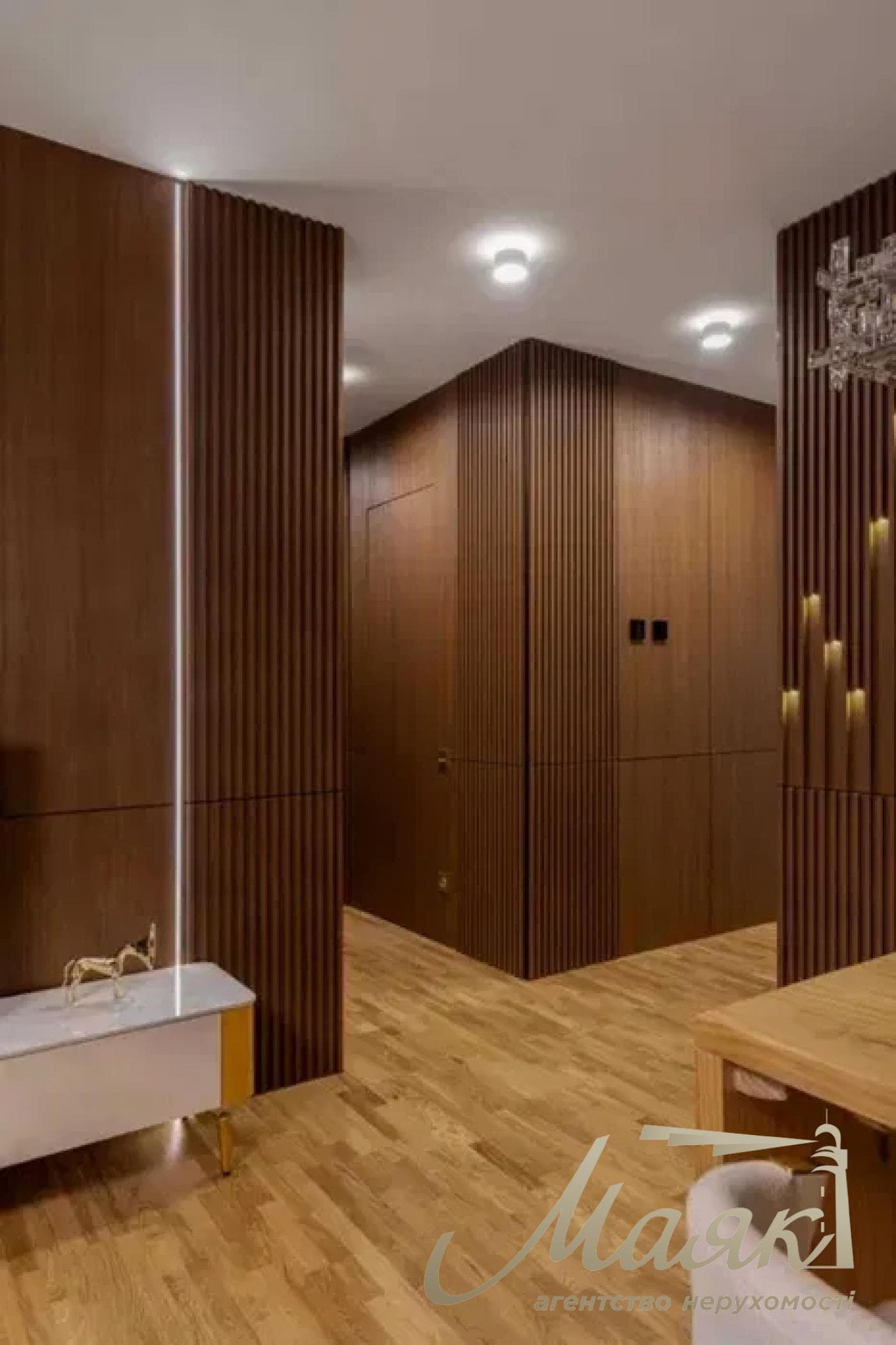 Rent a 3-bedroom apartment in the Taryan Towers residential complex named after John Paul II