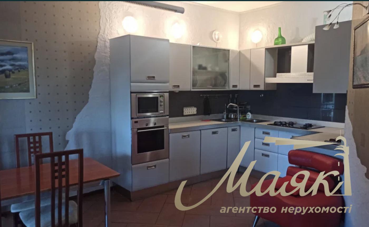 Sale of house (430m2) with swimming pool s.Lesniki