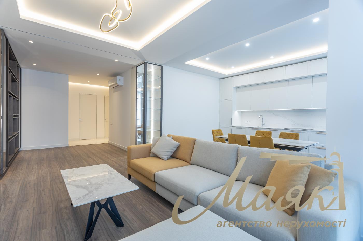 Продаж 4-кімнатної квартири 180 м² в ЖК "Новопечерські Липки", Драгомирова 15Б, Печерський район, Київ.