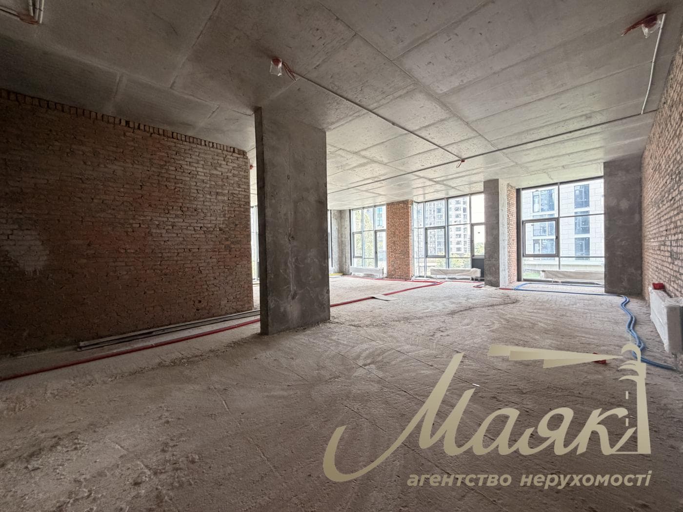 Rent a facade room 182m2, Residential Complex Novopecherskie Lipki