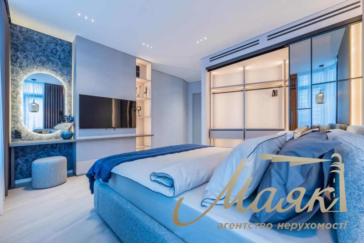 Продаж 3-кімнатної квартири 103м2 у ЖК "Новопечерські Липки", Драгомирова/Верхогляда 17Б, Печерськ, дизайнерський ремонт