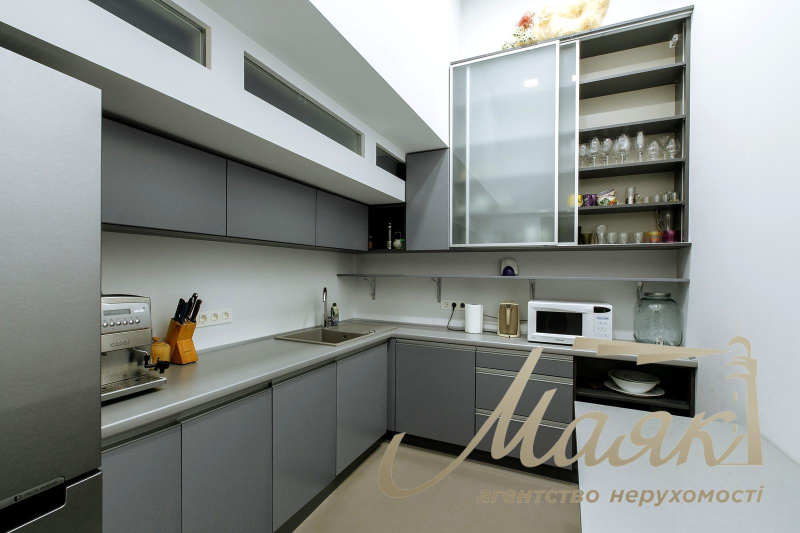 Оренда мебльованого офісу 180 кв.м вул. Шота Руставелі вул., 30-Б