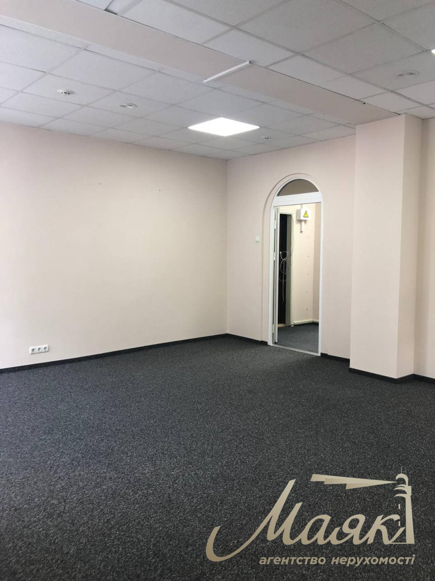 Оренда офісу площею 220 м² у бізнес-центрі «Бастіон», вул. Болсуновська, Печерськ, Центр