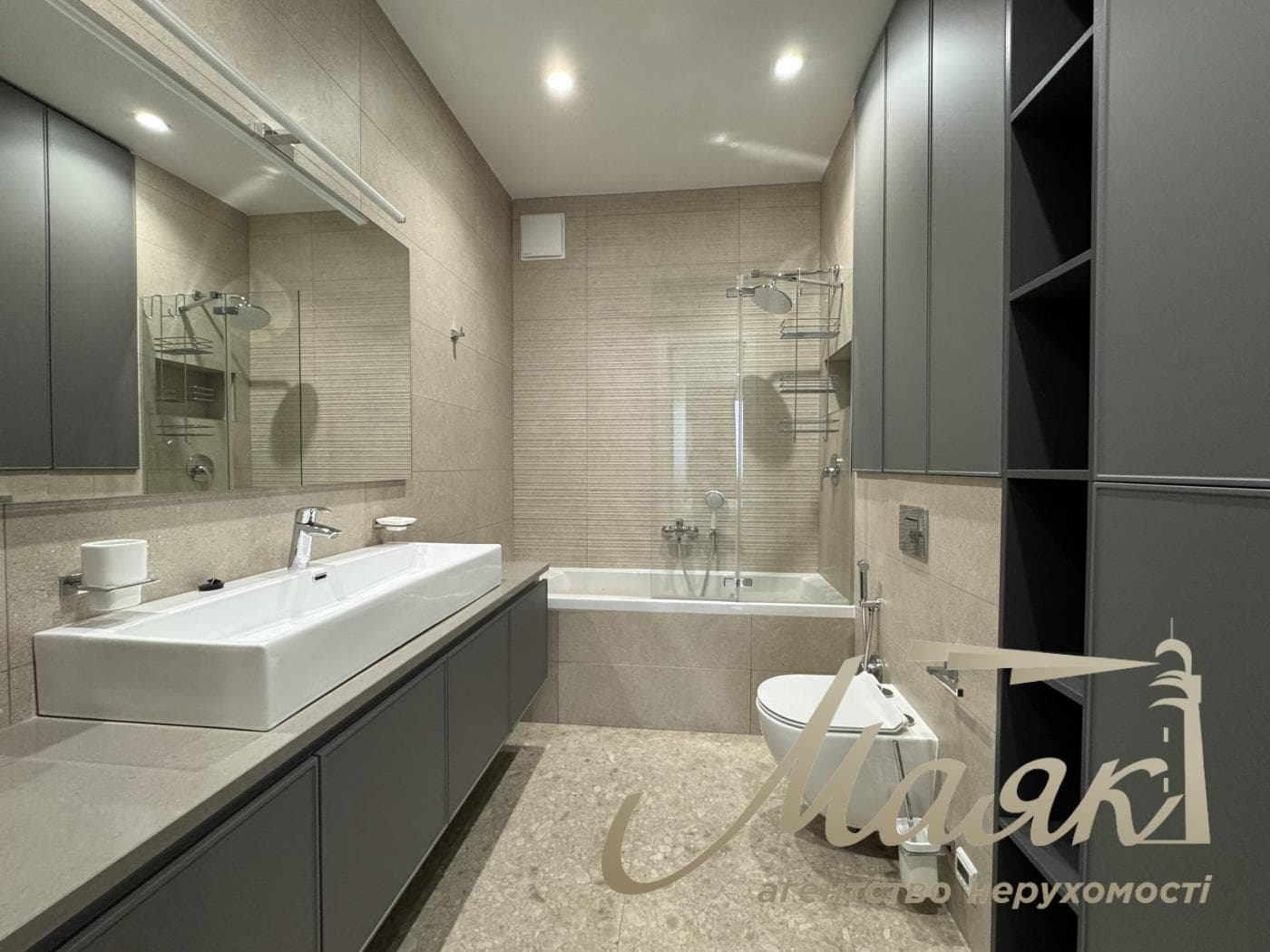 4-room apartment for rent on Antonovych Street, Atlantic Residence Center, Holosiivskyi District—Pets Allowed