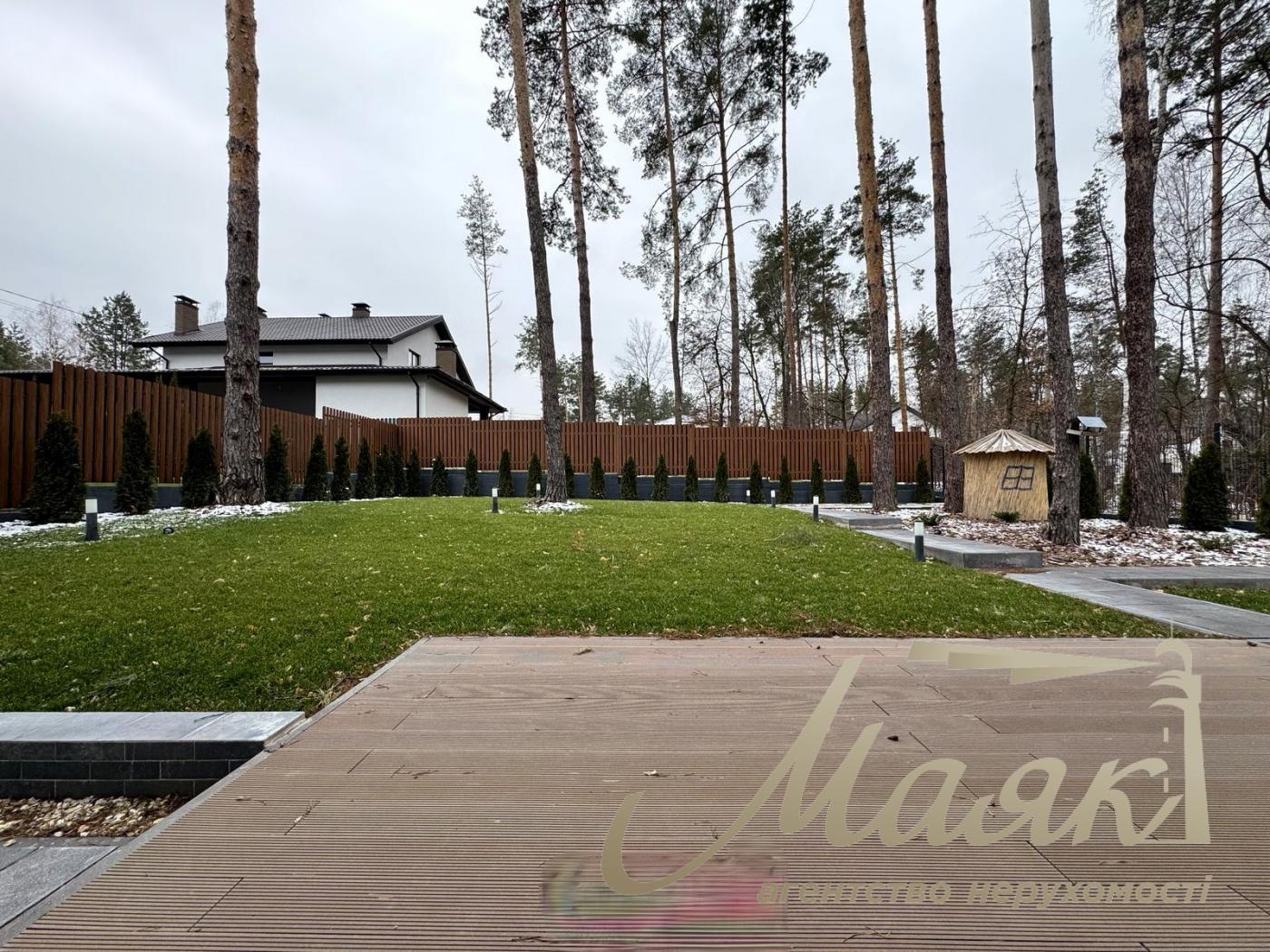 Оренда будинку 160 м² з повною автономністю та власним укриттям у с. Іванковичі