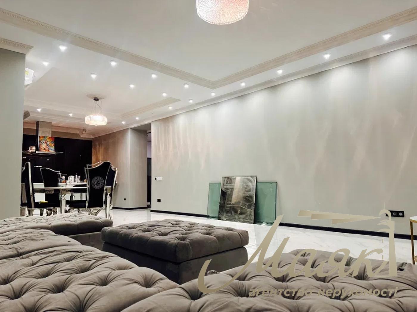 Продаж 2-кімнатної квартири вул. Павлівська, Солдатська Слобідка